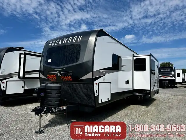 2025 FOREST RIVER ROCKWOOD ULTRA LITE 2918BH - Photo 2