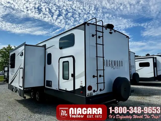 2025 FOREST RIVER ROCKWOOD ULTRA LITE 2918BH - Photo 4