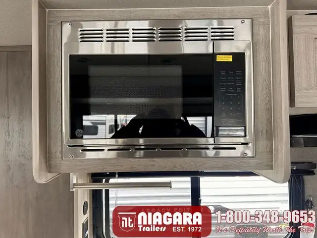 2025 COACHMEN CATALINA 313RLTS - Photo 13
