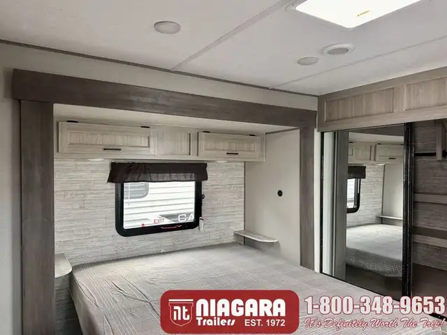 2025 COACHMEN CATALINA 313RLTS - Photo 17