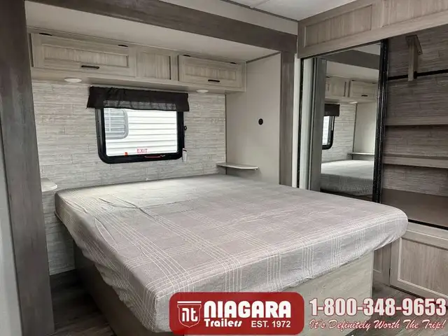 2025 COACHMEN CATALINA 313RLTS - Photo 18