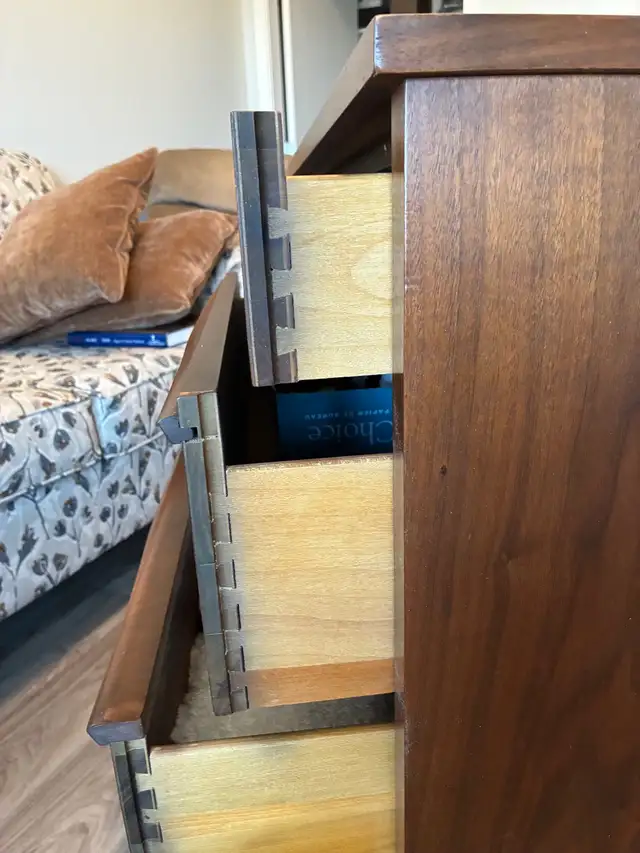 3 drawers quality solid wood cabinet - Photo 3