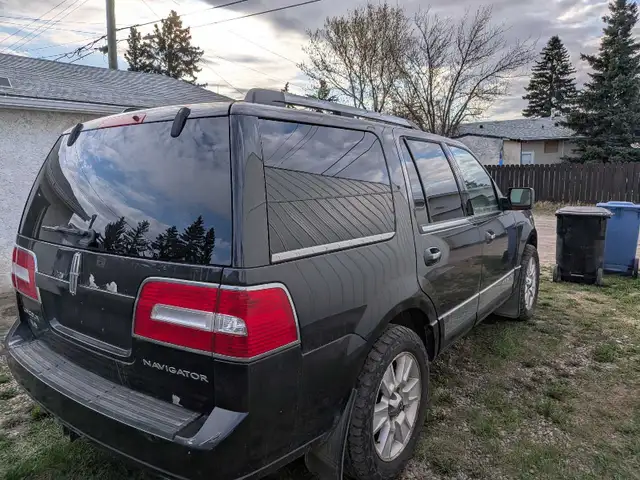 2007 Lincoln navigator all-wheel drive - Photo 3
