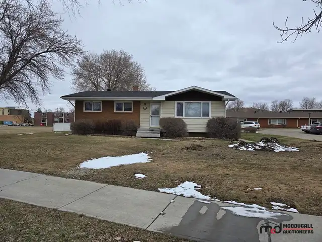 Online Auction: House To Be Removed - Regina, SK - Photo 2