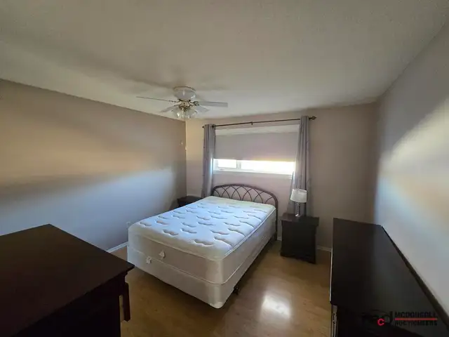 Online Auction: House To Be Removed - Regina, SK - Photo 10