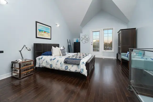 OPEN HOUSE-Freehold 3 1 Bed, 3 Bath Townhome in The Beaches - Photo 8