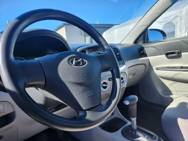 2008 Hyundai Accent PETIT BUGET AUTOMATIQUE - Photo 3