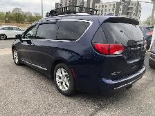 2017 Chrysler Pacifica Touring-L Plus no accidents loaded - Photo 6