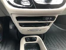 2017 Chrysler Pacifica Touring-L Plus no accidents loaded - Photo 15
