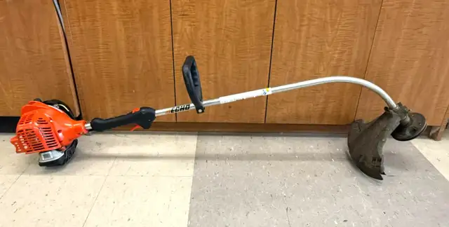 Echo GT-225 21.2cc Gas Curved Shaft String Trimmer $169 - Photo 8