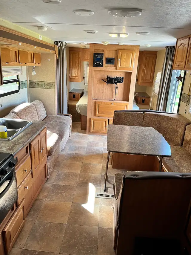 Rockwood Travel Trailer - Photo 3