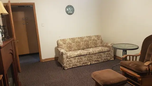 ROOM for RENT in HOUSE. West of St Paul's. SHARED Accommodation. - Photo 6
