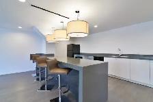 Luxury clean furnished condo in Burlington for rent - Photo 10