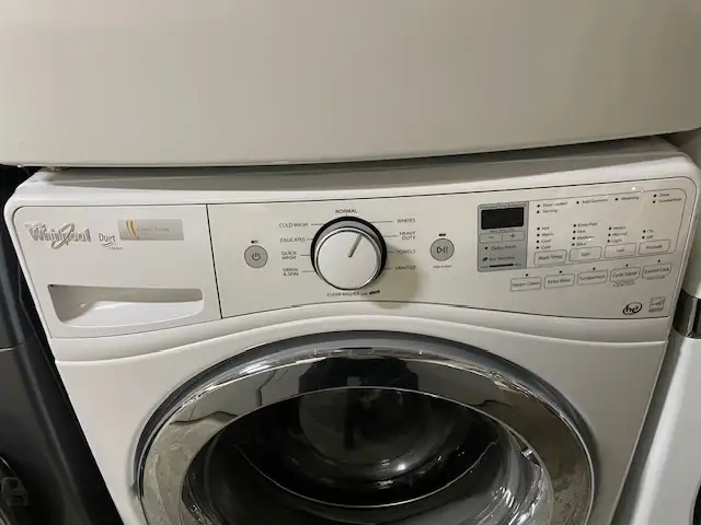 Laveuse sécheuse frontales blanches Whirlpool - Photo 4