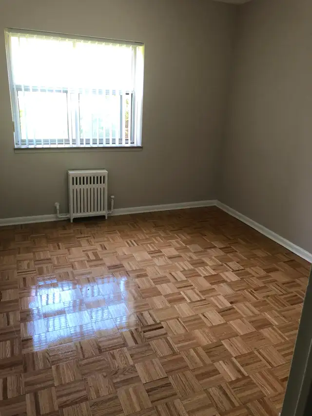 Quiet Renovated Building close to TTC, Bloor West Village - Photo 7
