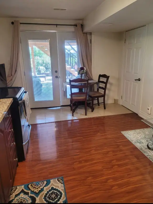 All Inclusive 1BDRM Basement Apartment $1450/mth - Photo 3
