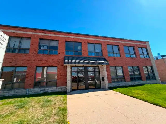 Espace à louer – LaSalle – 3 600 pi² - Photo 3