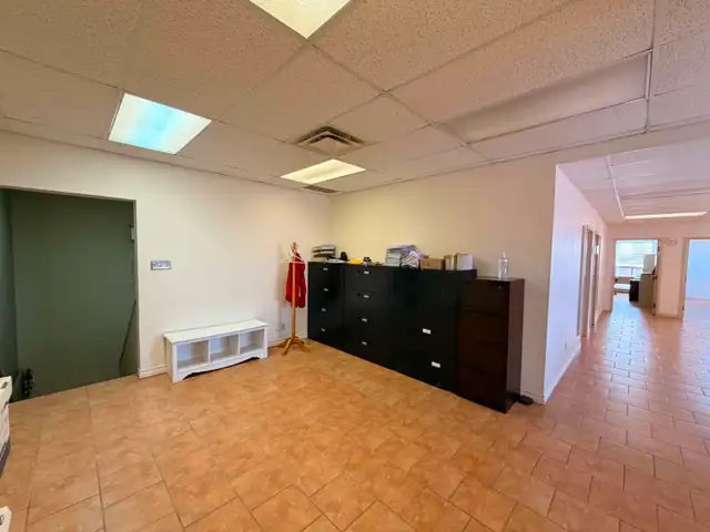 Espace à louer – LaSalle – 3 600 pi² - Photo 6