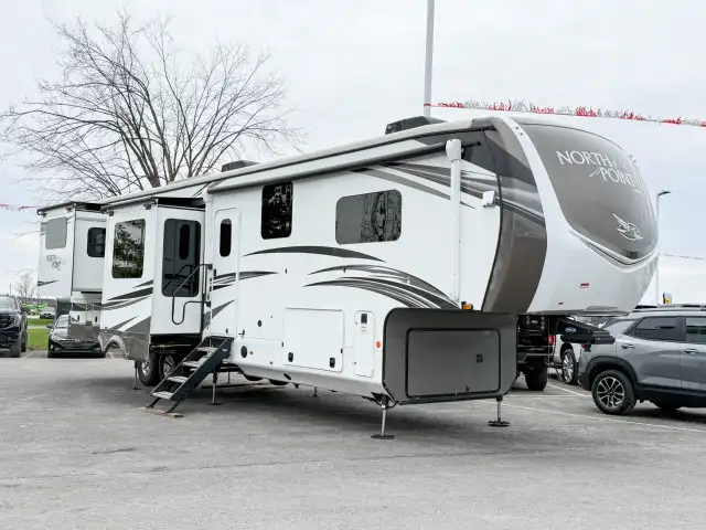 2021 Jayco North Point 387RDFS