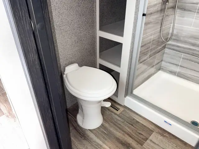 2021 Jayco North Point 387RDFS - Photo 9