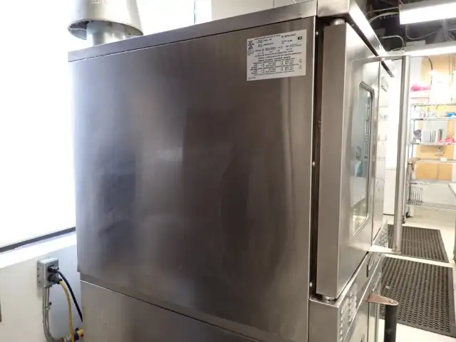 U.S. Range Commercial Convection Oven - Photo 6