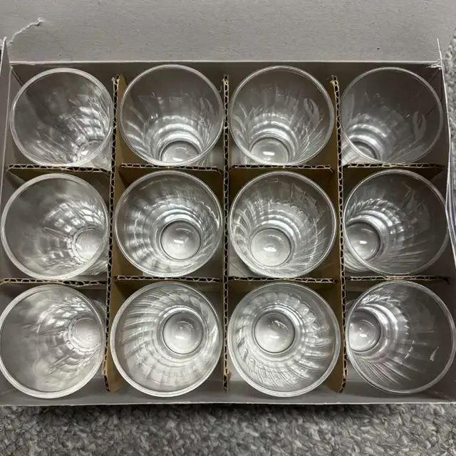 Vintage Hakutsuru Japanese Sake Clear Shot Glass (12pcs) - Photo 3