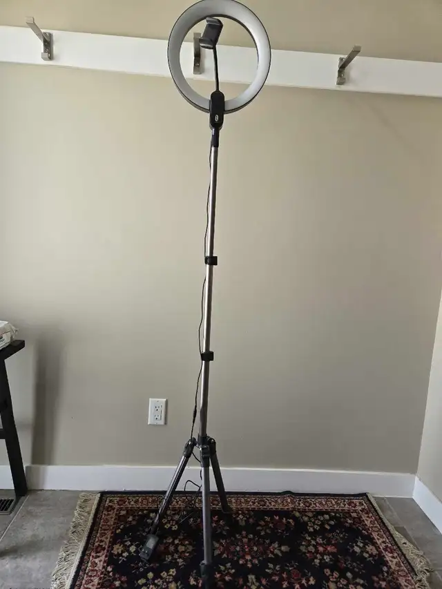 Ring Light - Photo 3
