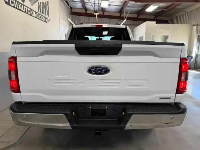 2021 Ford f150 XLT / Supercab / 4x4 / 1 Owner / 0 Accident - Photo 4