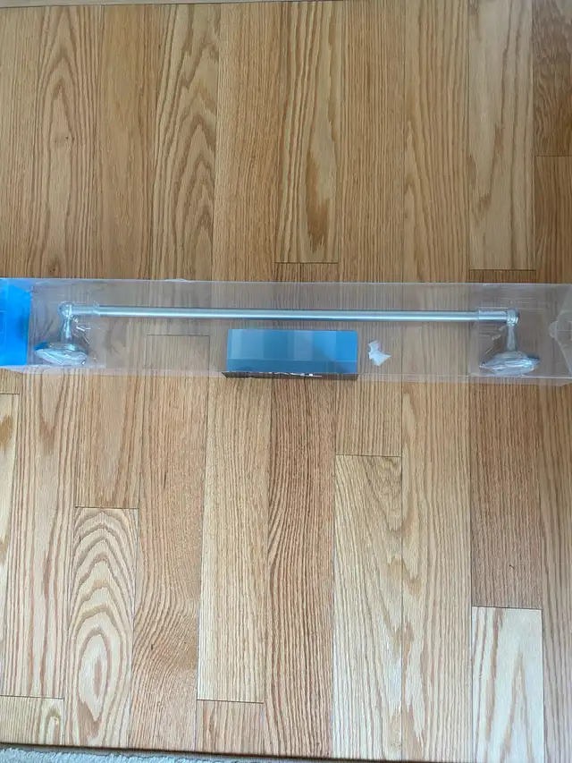 new 24" chrome towel bar