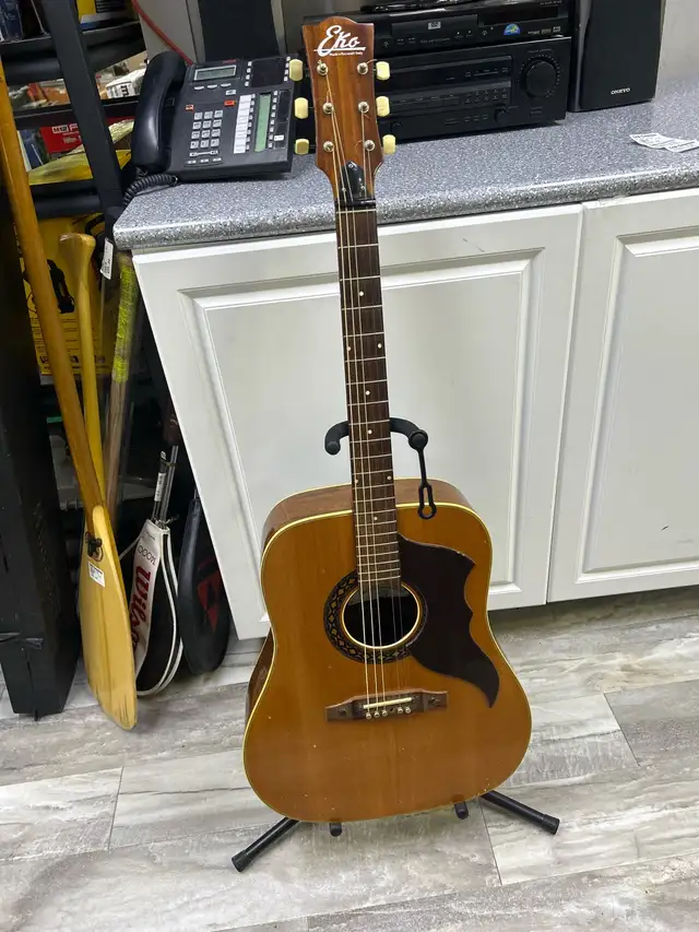Eko Ranger VI 70’s Acoustic With Case Condition - Photo 2