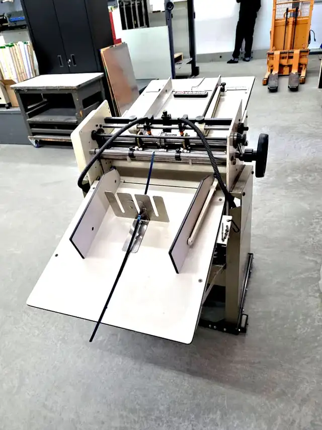 2012 Rosback 220B Vacuum-Feed Perf./Scorer/Slitter - Photo 2
