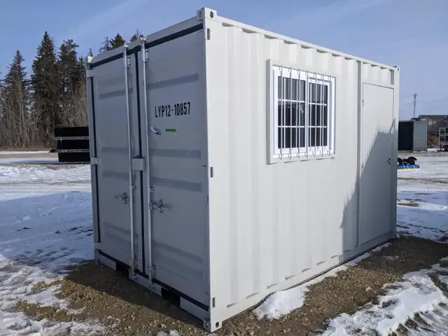 #26EE-Sea Cans, Attachments & Livestock Supply Auction, Kamloops