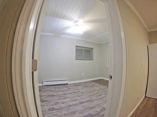 2 Bedroom Apartment - Renovated/Bright/Spacious/All inclusive - Photo 7