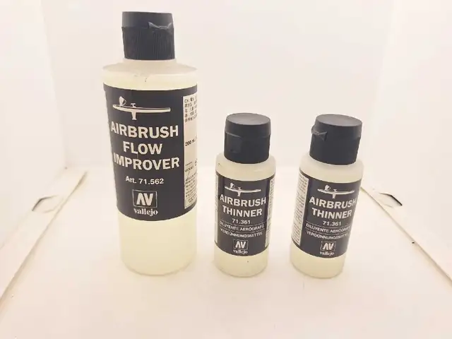 Vallejo Airbrush Flow Improver & thinner
