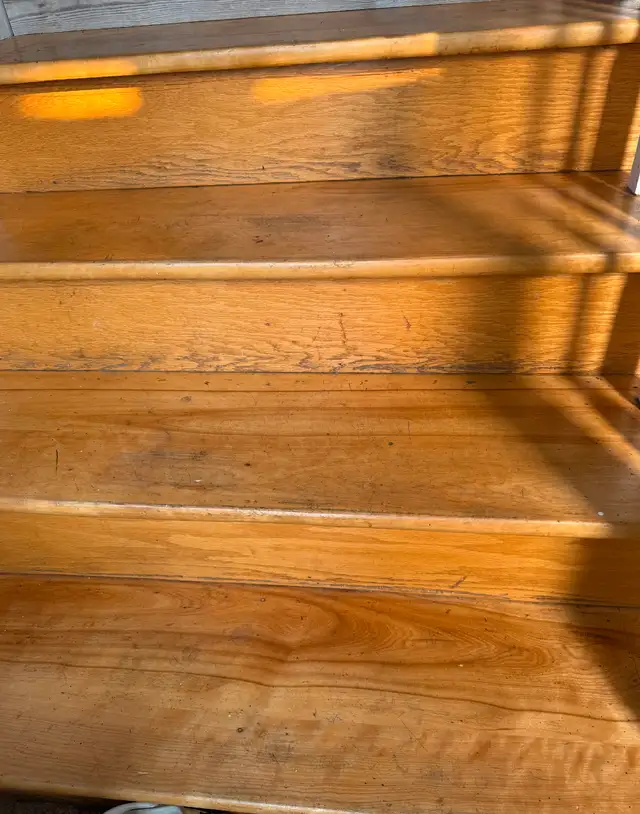 Build Custom VINYL STAIR NOSINGS