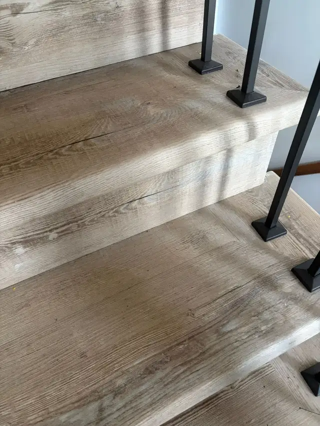 Build Custom VINYL STAIR NOSINGS - Photo 3