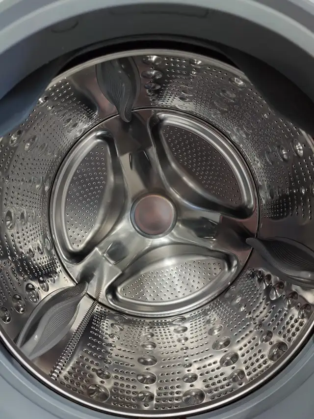 LG '27' White Front Load Washer / Dryer Set on Sale‼️ - Photo 9