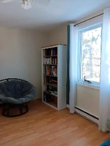 Nice 2 bdrs-All inclusive-Wi-Fi/Hydro/Appliances-Jun or Jul - Photo 3
