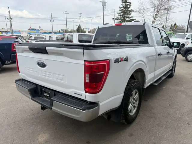 2021 Ford F-150 XLT SUPERCREW 4X4 / ACCIDENT FREE - Photo 4
