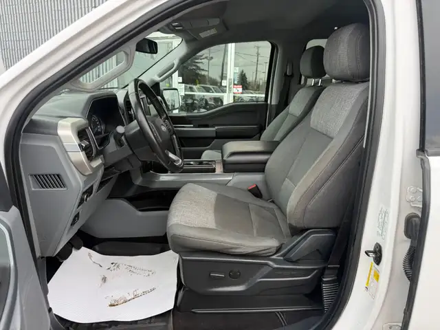 2021 Ford F-150 XLT SUPERCREW 4X4 / ACCIDENT FREE - Photo 9
