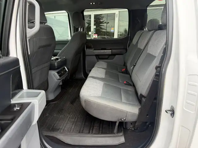 2021 Ford F-150 XLT SUPERCREW 4X4 / ACCIDENT FREE - Photo 10