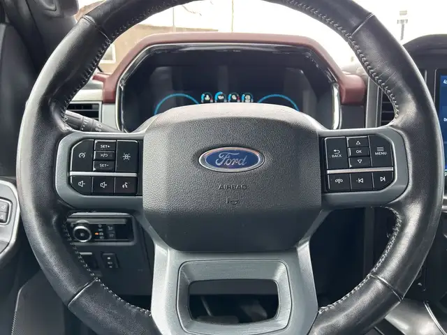 2023 Ford F-150 LARIAT - Photo 17
