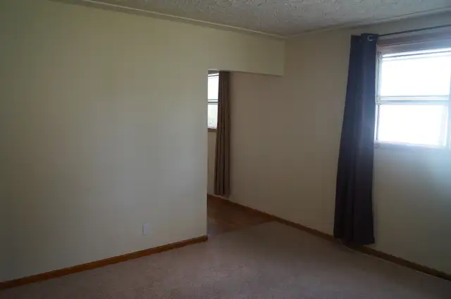 Excellent Location! Central-Kingsway. Your 1 Bedroom Sanctuary - Photo 5