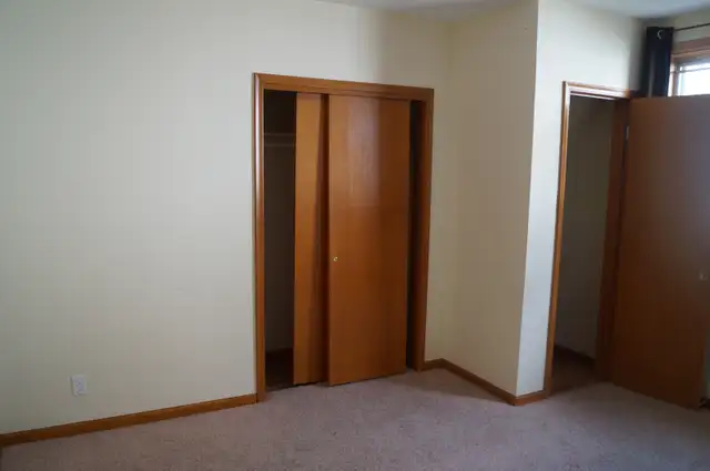 Excellent Location! Central-Kingsway. Your 1 Bedroom Sanctuary - Photo 8