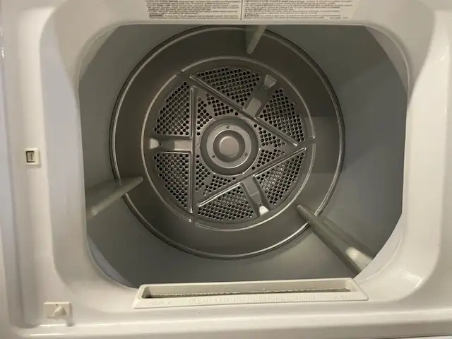 Laveuse sécheuse superposées (stacker) blanches 27'' Frigidaire - Photo 2