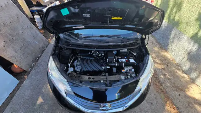 2014 nissan versa note sv 30k km only