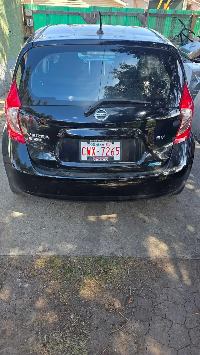 2014 nissan versa note sv 30k km only - Photo 3