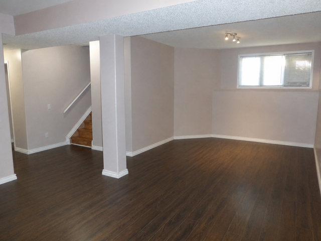 Spacious Basement Apartment & Shared Access Beautiful Kitchen!
