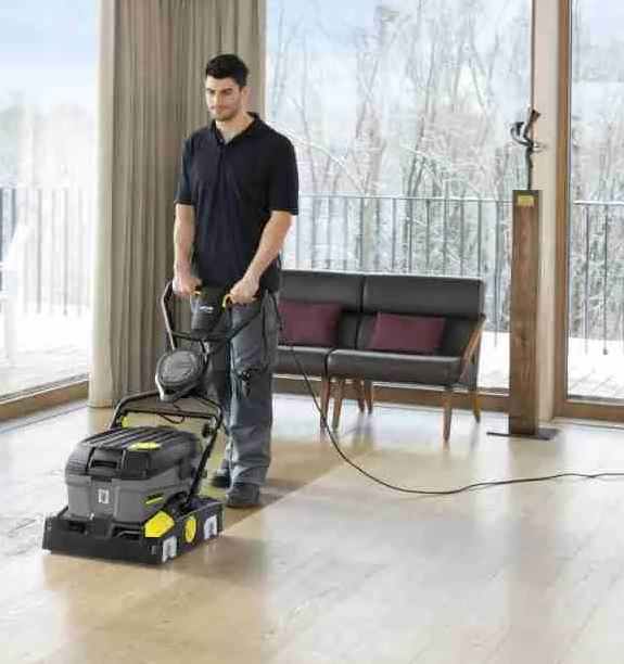 Karcher BR40/10 C ADV Commercial Compact Scrubber - Photo 2