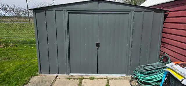 metal shed - Photo 3